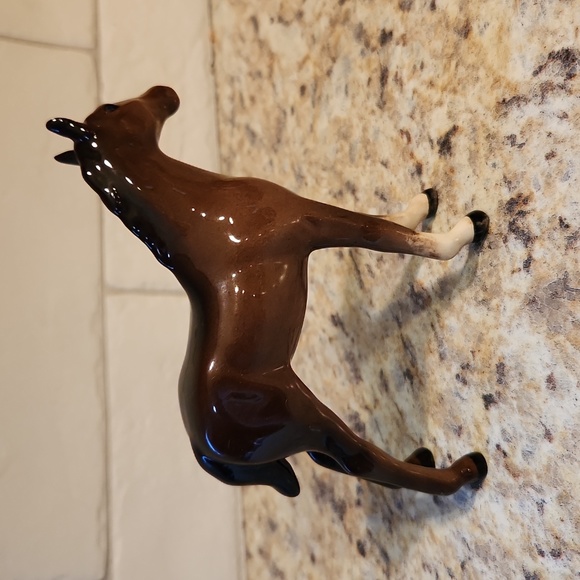 Beswick Foal - Picture 3 of 7